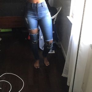 High Waisted FASHION NOVA JEANS (Size 5)